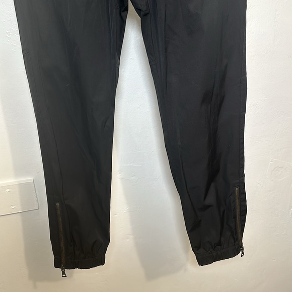 Men’s Vince Black Jogger Pants Rain Pants Size Medium - Picture 3 of 12